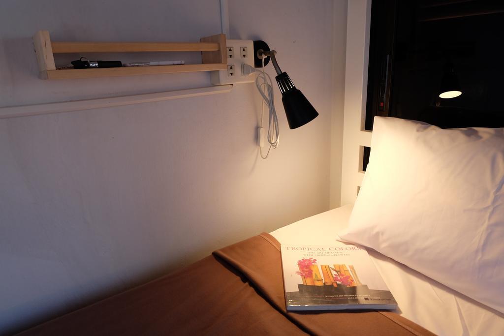 Tiny Hostel Bangkok Szoba fotó