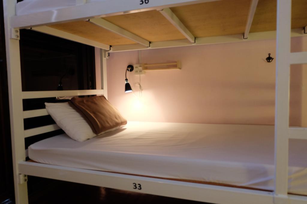 Tiny Hostel Bangkok Kültér fotó