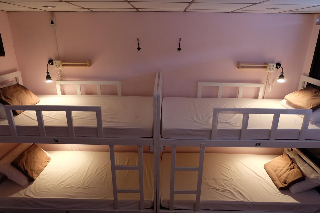Tiny Hostel Bangkok Kültér fotó