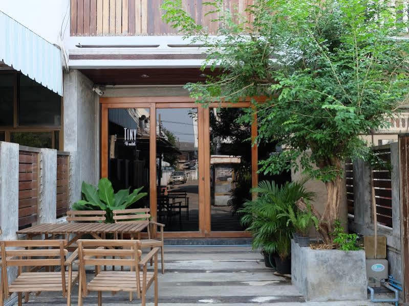 Tiny Hostel Bangkok Kültér fotó
